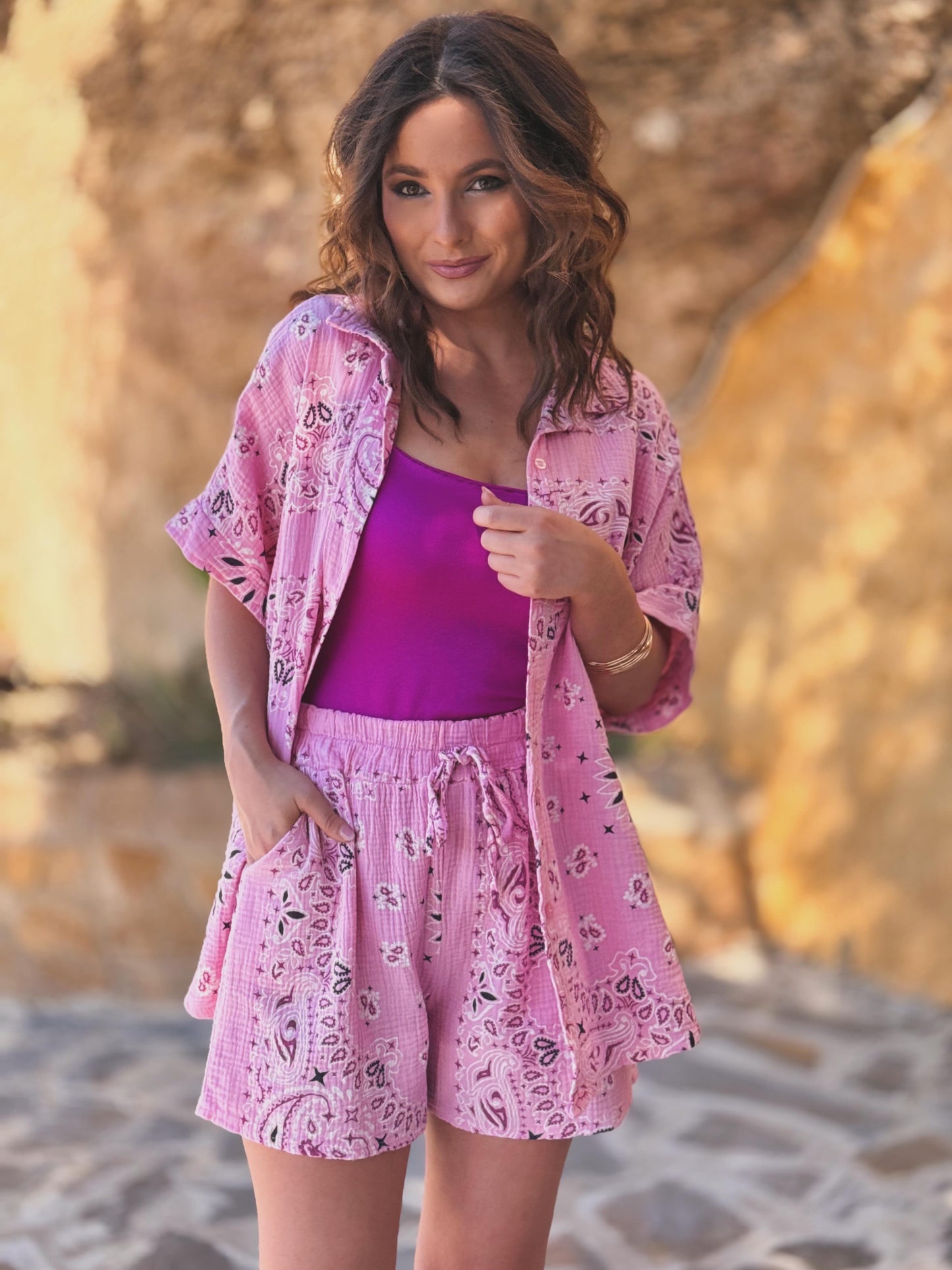 Conjunto de blusa y short