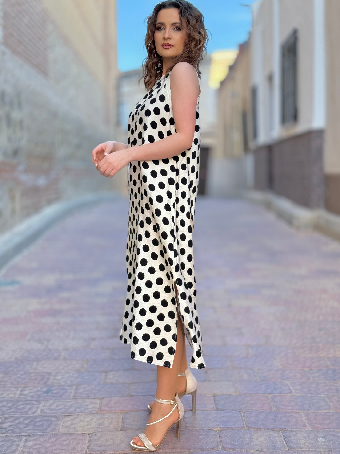 Vestido midi lunares