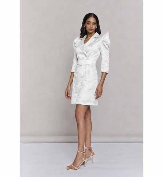 Vestido corto tipo blazer