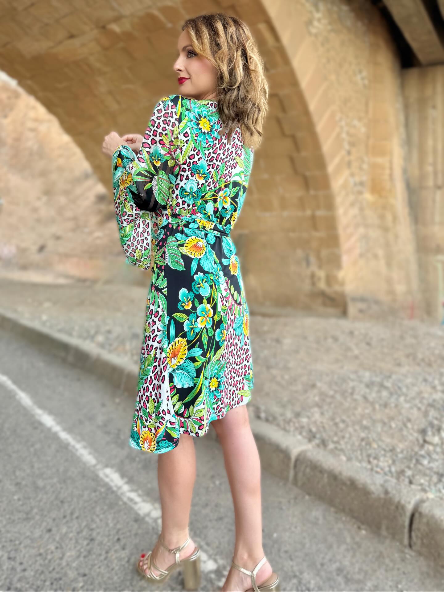 Vestido corto drapeado