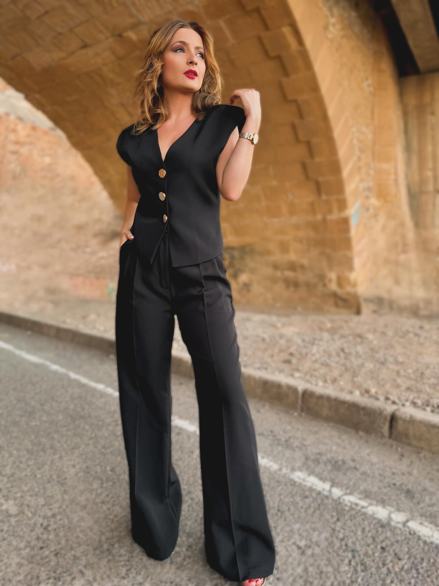 Conjunto de chaleco y pantalón traje