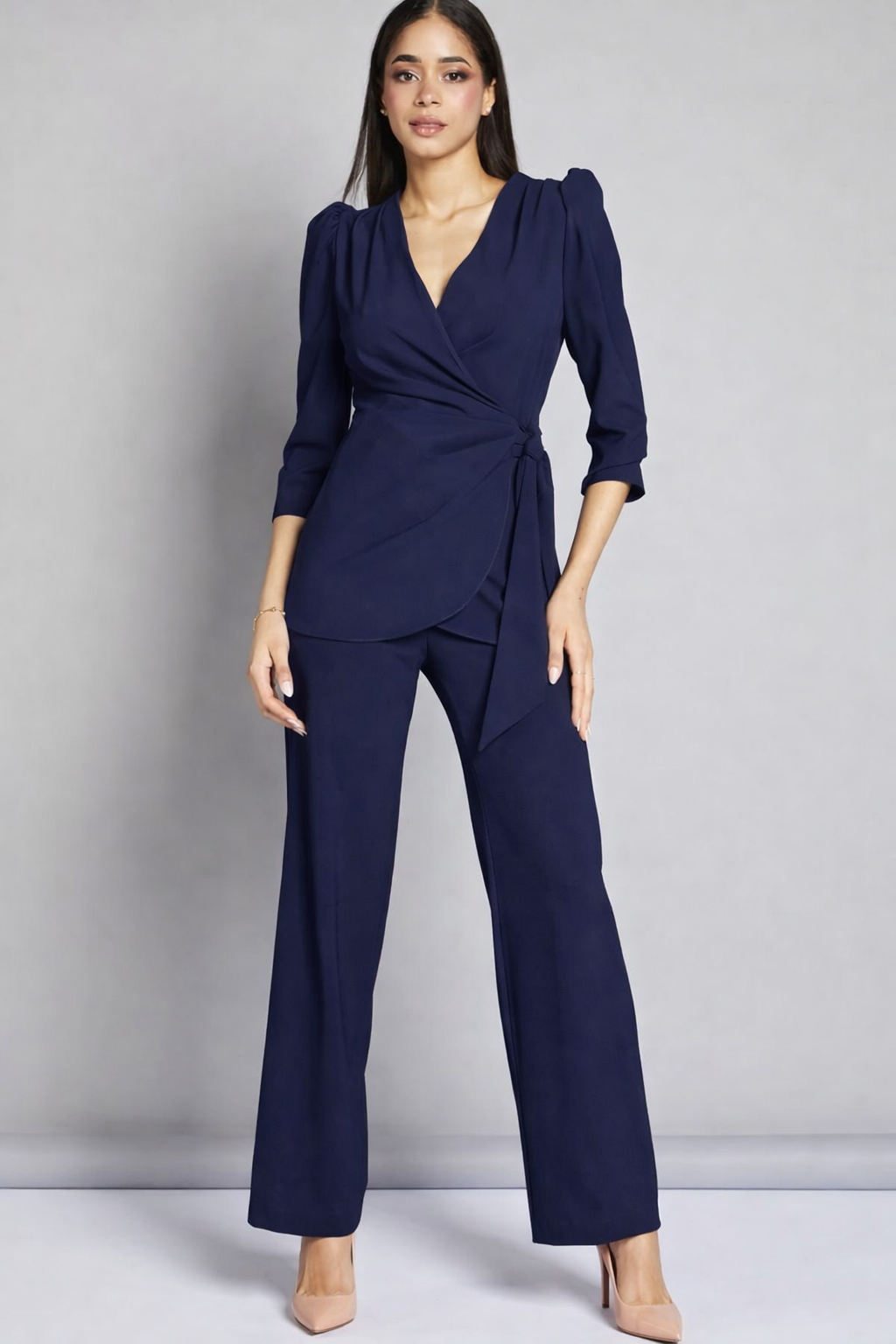 Conjunto traje chaqueta tipo blusa y pantalon
