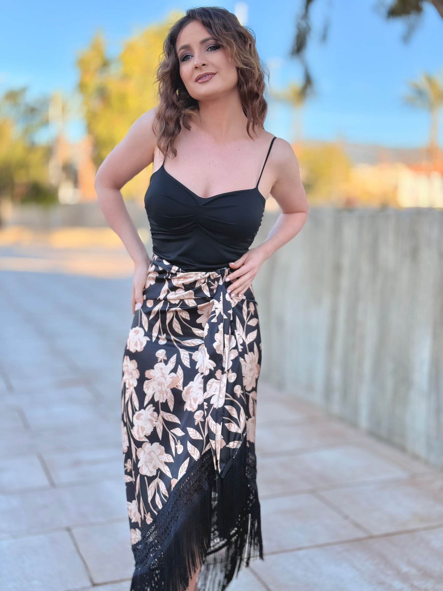 Falda de flecos estampada